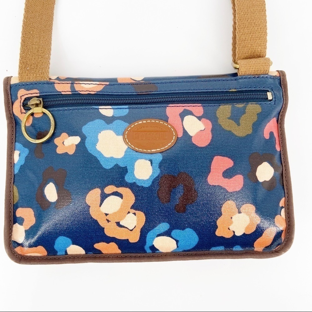 Fossil Coated Canvas Abstract Floral Crossbody Sn… - image 3